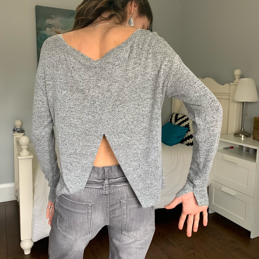 Women’s Long Sleeved Shirt